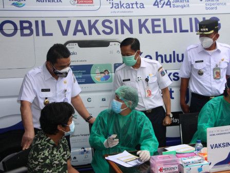 podiumnews.com-Pemprov DKI Gencarkan Vaksinasi dengan Mobil Vaksin Keliling 